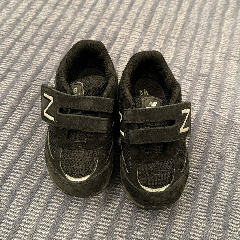 New Balance Toddler 990v5 Sneaker